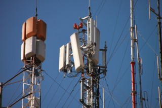 WIRELESS TOWER INSTALLATION & MAINTENANCE EQUIPMENT