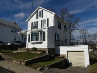 Bankruptcy Auction: Cape Cod Home in Rockaway, NJ